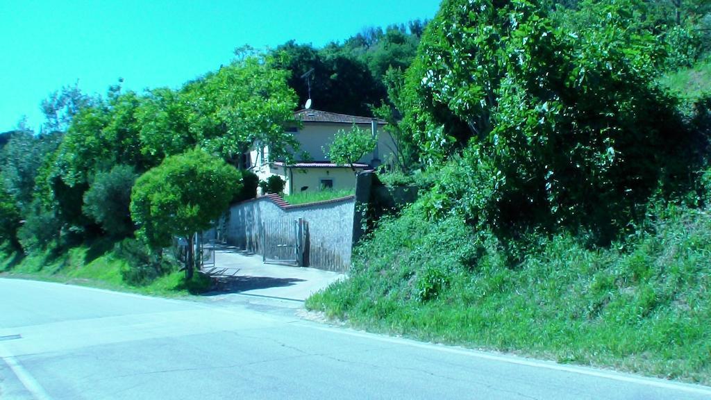 Podere Di Valli Santa Maria a Monte Exterior foto
